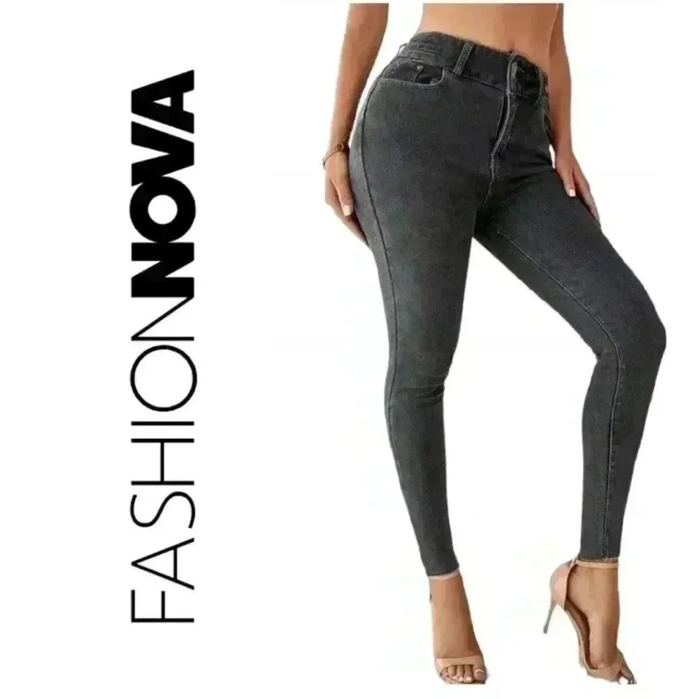 Fashion Nova High Waisted Black Wash Skinny Jeans Stretchy Sexy Denim Size 0